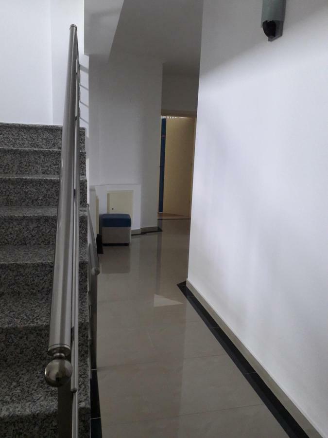 Aler Holiday Inn Sarande Room photo